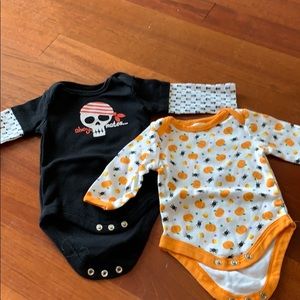 Halloween onesies - 0-3 months